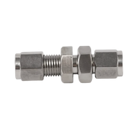 CBU обжимной соединитель с креплением на панель ( об.вр.М 12мм x об.вр.М 12мм )